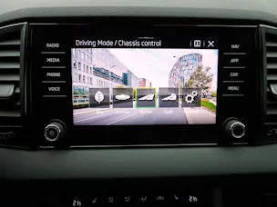 SKODA Karoq 1.5 TSI DSG Sport Line