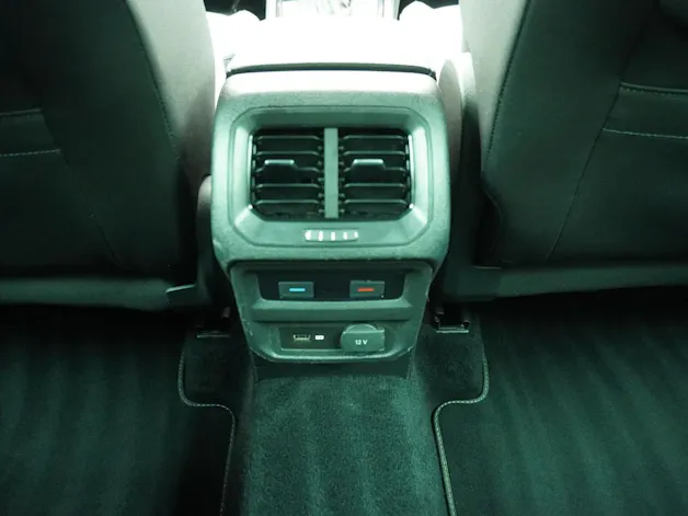 VW Tiguan 2.0 TSI DSG R-Line 4Motion