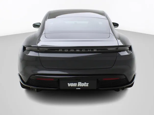 Porsche Taycan Turbo