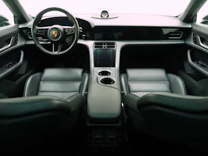 Porsche Taycan Turbo