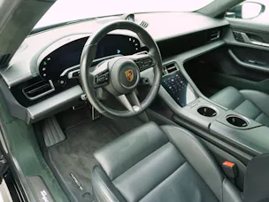 Porsche Taycan Turbo