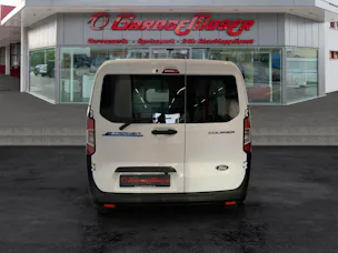 Ford E-Transit Courier Van Trend