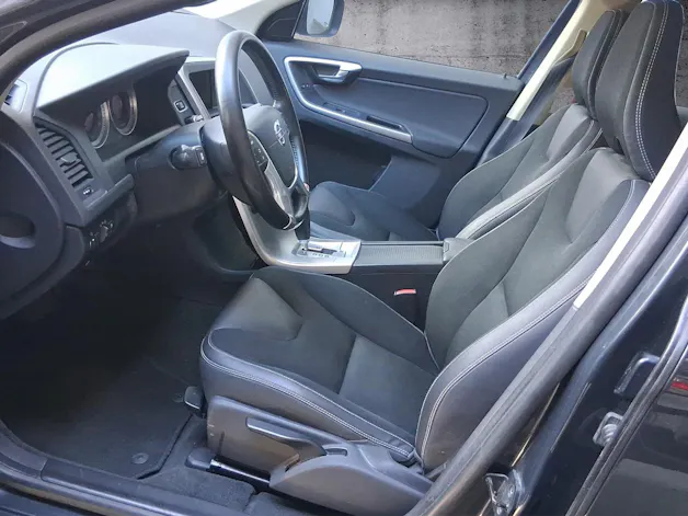 Volvo XC60 3.0 T6 Momentum AWD