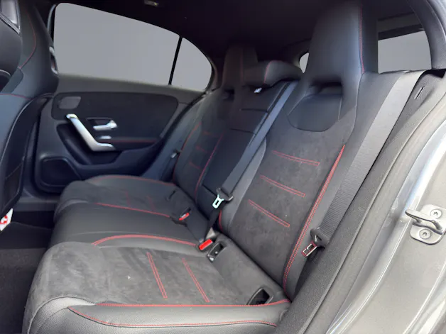 MERCEDES-BENZ A 220 AMG Line 4m