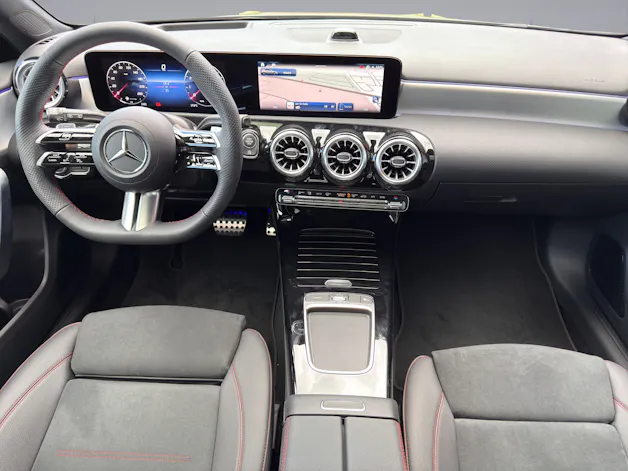 MERCEDES-BENZ A 220 AMG Line 4m