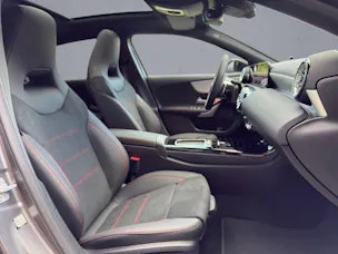 MERCEDES-BENZ A 220 AMG Line 4m