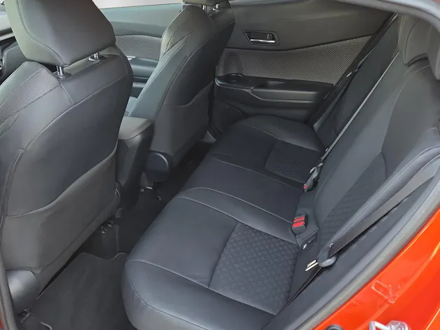 Toyota C-HR 2.0 VVTi HSD Launch Edition