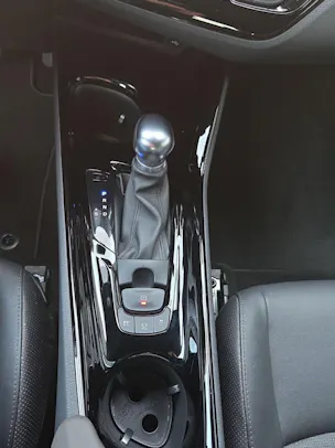 Toyota C-HR 2.0 VVTi HSD Launch Edition
