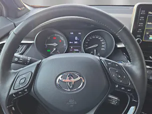 Toyota C-HR 2.0 VVTi HSD Launch Edition