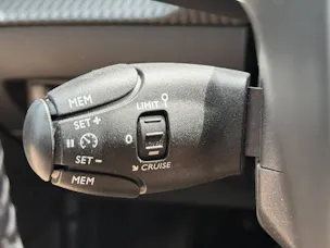 Peugeot 208 e-Active Pack