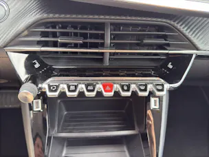 Peugeot 208 e-Active Pack