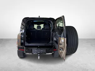 Land Rover Defender 110 3.0 D I6 350 X-Dynamic HSE
