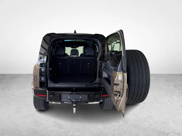 Land Rover Defender 110 3.0 D I6 350 X-Dynamic HSE