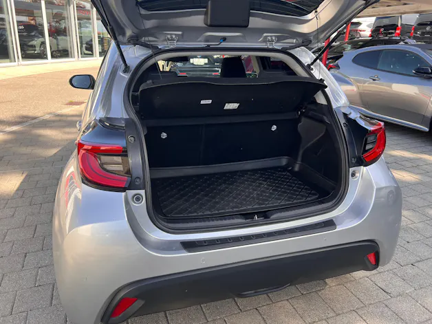 Toyota Yaris 1.5 VVT-i HSD Trend