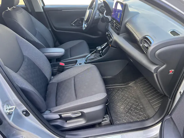Toyota Yaris 1.5 VVT-i HSD Trend
