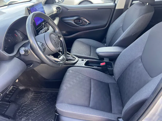 Toyota Yaris 1.5 VVT-i HSD Trend