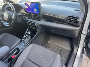 Toyota Yaris 1.5 VVT-i HSD Trend