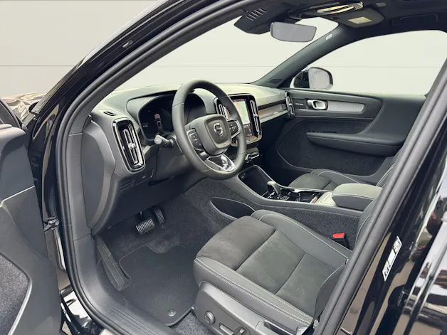 Volvo EX40 Twin Black Edition AWD