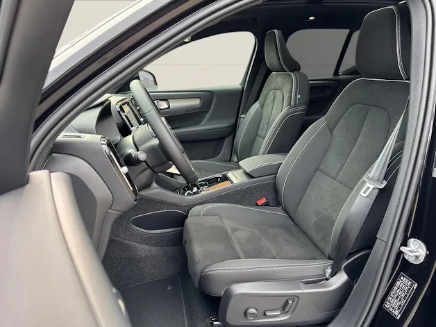 Volvo EX40 Twin Black Edition AWD