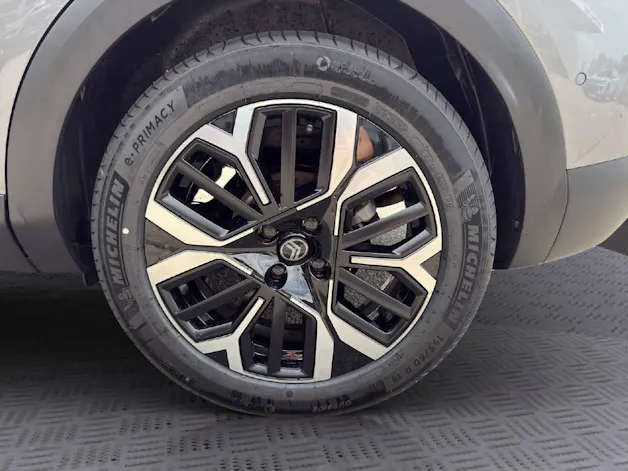 CITROEN C4 1.2 Hybrid Max