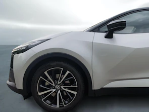 image du véhicule TOYOTA C-HR 2.0 HEV Style Premiere 4x4