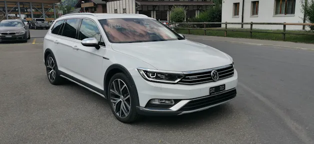 VW Passat Alltrack 2.0 TDI 240 SCR DSG 4motion