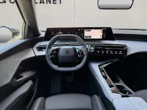Peugeot 3008 e-Allure Premium AWD