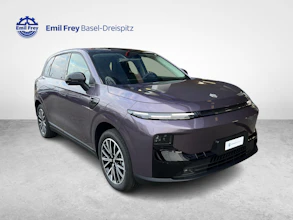 https://vehicle.imgix.net/4334907/ac332a18-f87f-4143-bd9c-32cde963991f.jpg