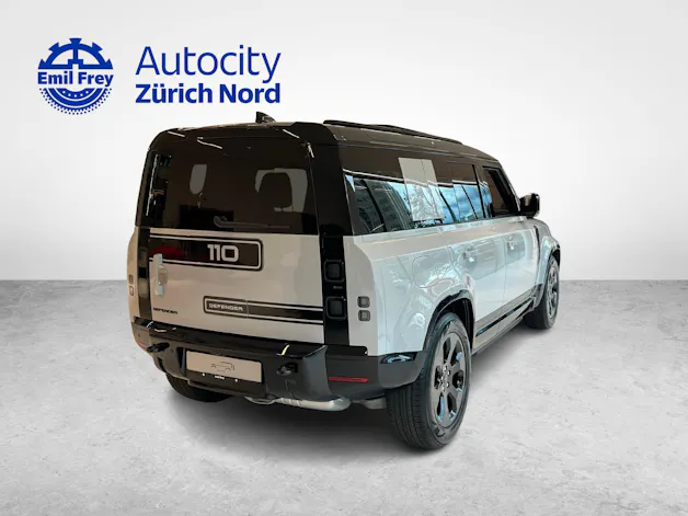 Land Rover Defender 110 3.0 D I6 250 X-Dynamic SE