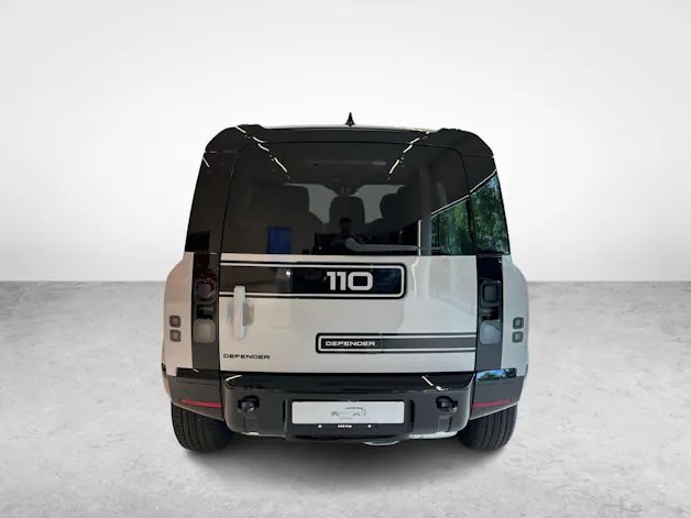 Land Rover Defender 110 3.0 D I6 250 X-Dynamic SE