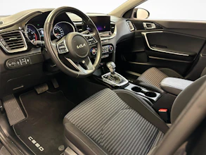 https://vehicle.imgix.net/4334938/de284964-755f-4c69-8cef-013d55cc5e6a.jpg