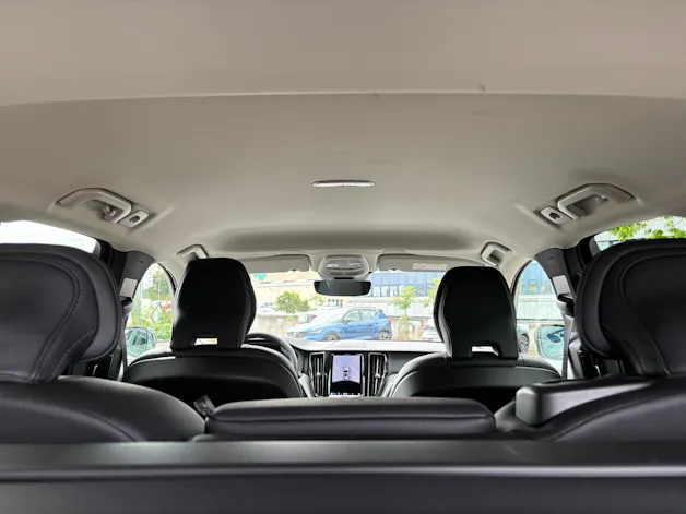 Volvo XC60 2.0 B5 MH Plus Dark AWD