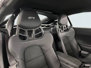 Porsche 718 Cayman GT4