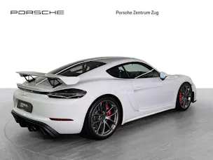 Porsche 718 Cayman GT4