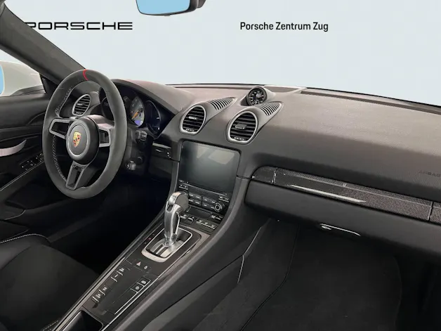 Porsche 718 Cayman GT4