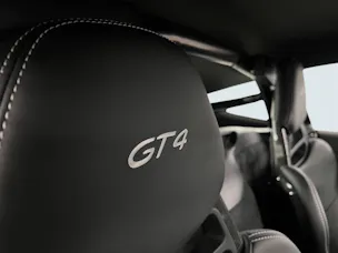 Porsche 718 Cayman GT4