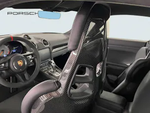 Porsche 718 Cayman GT4