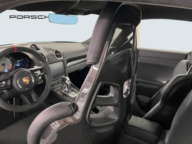 Porsche 718 Cayman GT4