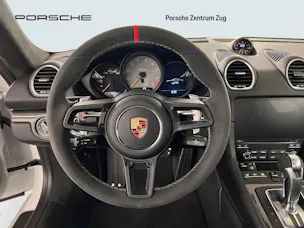 Porsche 718 Cayman GT4