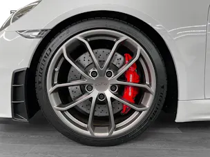 Porsche 718 Cayman GT4