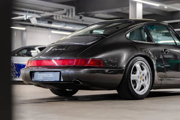 Porsche 911 Carrera 4 Coupé