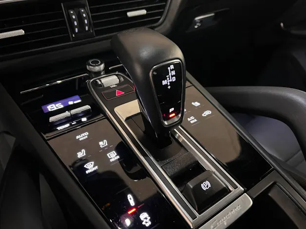 Porsche Cayenne Coupé Platinum Edition