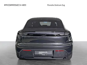 Porsche Macan 4