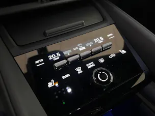 Porsche Macan 4