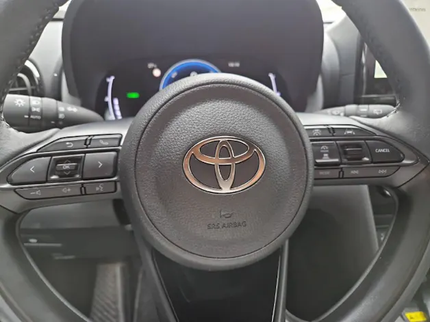 Toyota Yaris Cross 1.5 VVT-i HSD Tren 47253/068