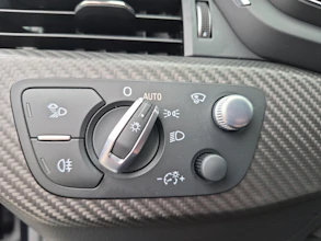 https://vehicle.imgix.net/4335236/f699c482-d985-4a3f-9519-289a27263573.jpg