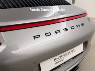 Porsche 911 Carrera 4 GTS Cabriolet