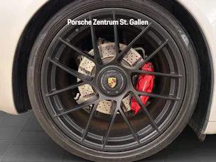 Porsche 911 Carrera 4 GTS Cabriolet