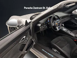Porsche 911 Carrera 4 GTS Cabriolet