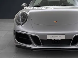 Porsche 911 Carrera 4 GTS Cabriolet